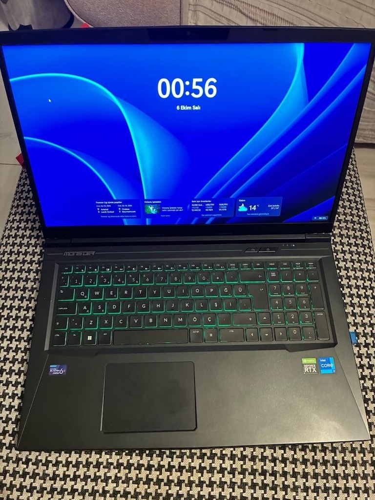 Çok temiz Monster Tulpar V20.5 | i7-12700H | RTX 3060 | 64GB RAM | 2 - 4