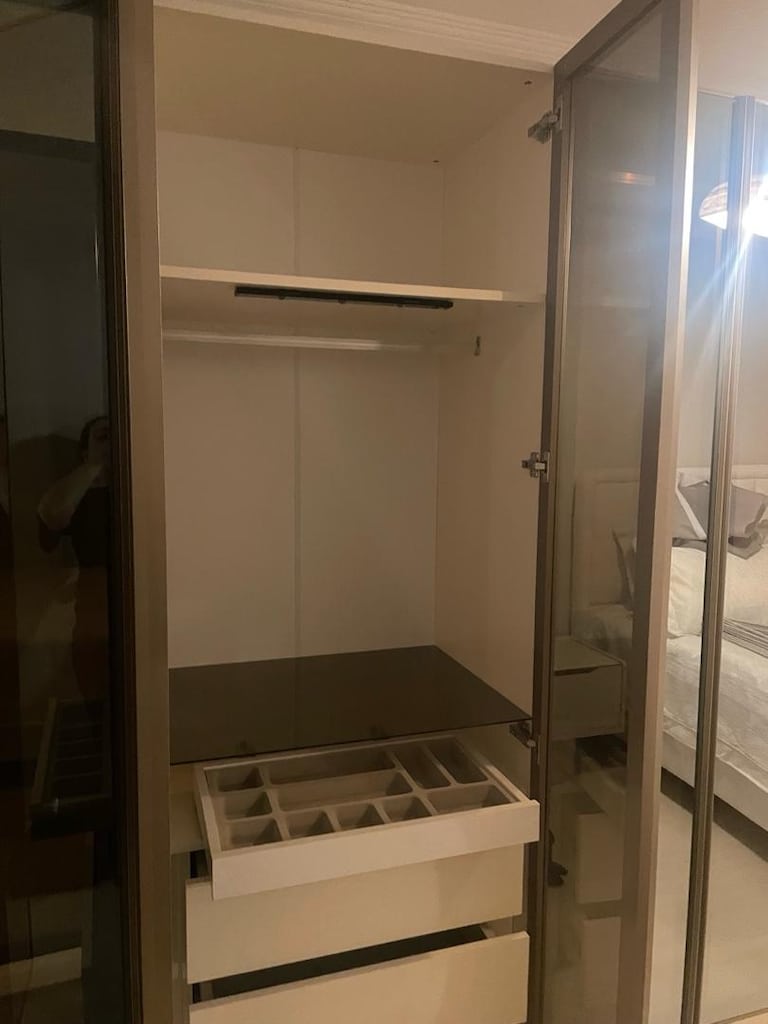 6 kapaklı camlı gardrop - 8