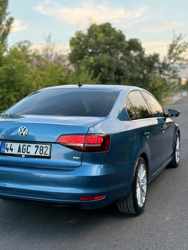 SAHİBİNDEN VOLKSWAGEN JETTA OTOMATİK - 16