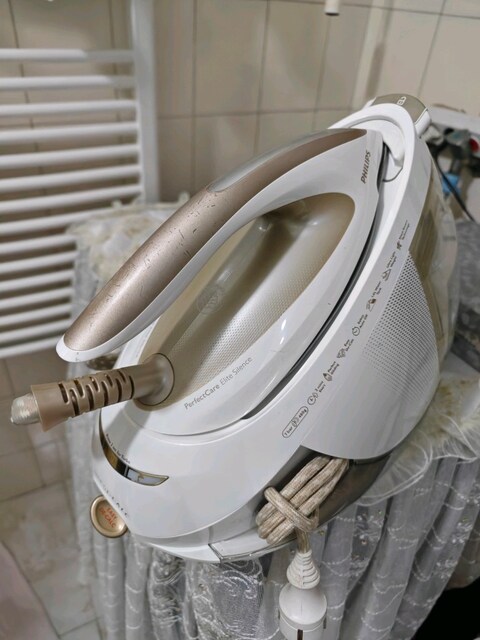 Philips PerfectCare Elite Silence GC9640