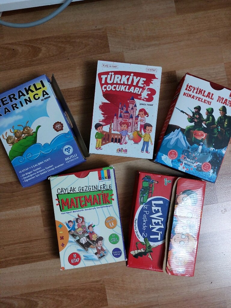 Her kitap serisi ayrı fiyatdır - 2