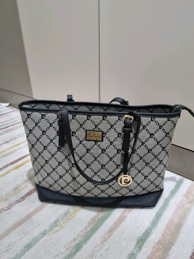 pierre Cardin omuz çantası kusursuz