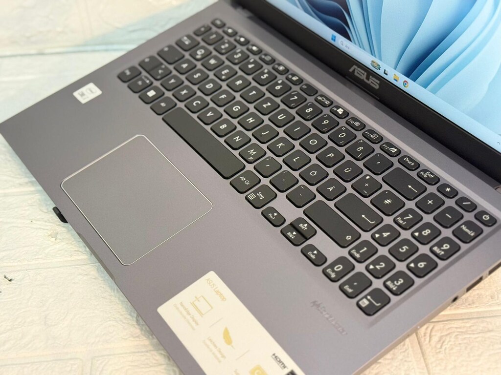 i7 1065g7 İşl. / 8 gb RAM / 256 GB M2 / Asus Laptop - 2