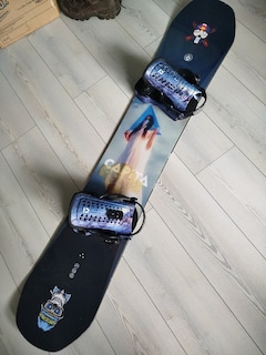 capita board, Burton kayak montu, ayakkabı, kask, kayak pantolonu set