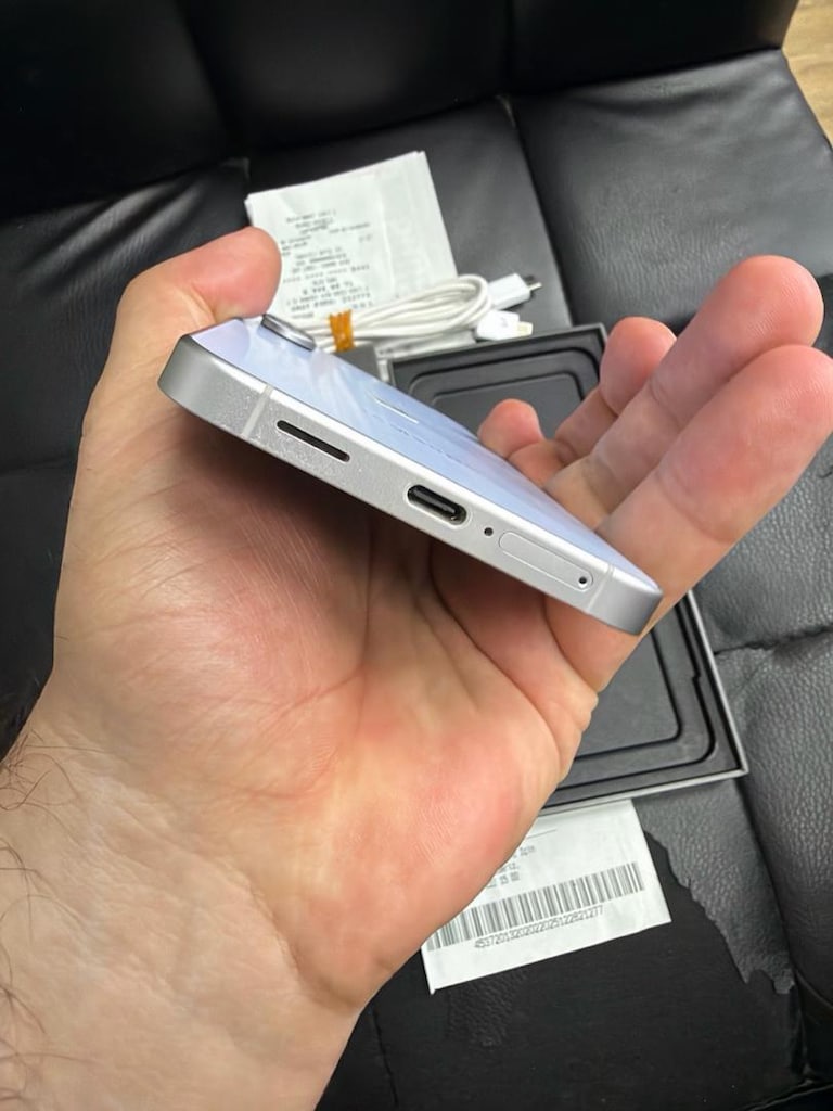 SAMSUNG S25 FE 256 GB - 4