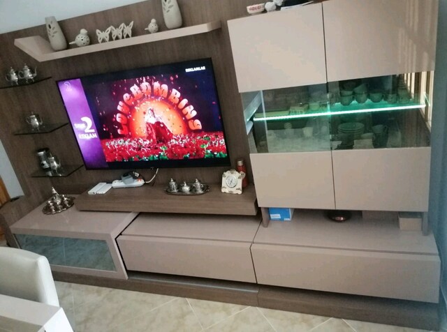 LEDLİ TV ÜNİTESİ VE YEMEK ODASI TAKIMI