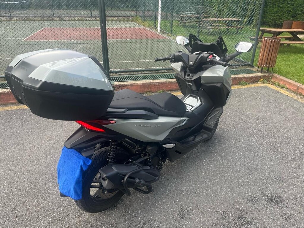 Honda Forza 250 Gri - 5