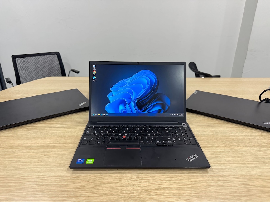 Lenovo ThinkPad E15 Gen 2 i7 11.Nesil 32GB RAM 1TB SSD - 2