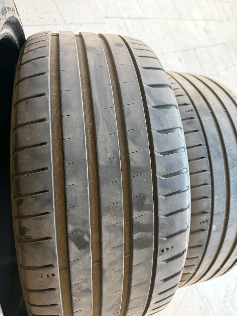 235 40 19 Michelin 2024 tarih - 8