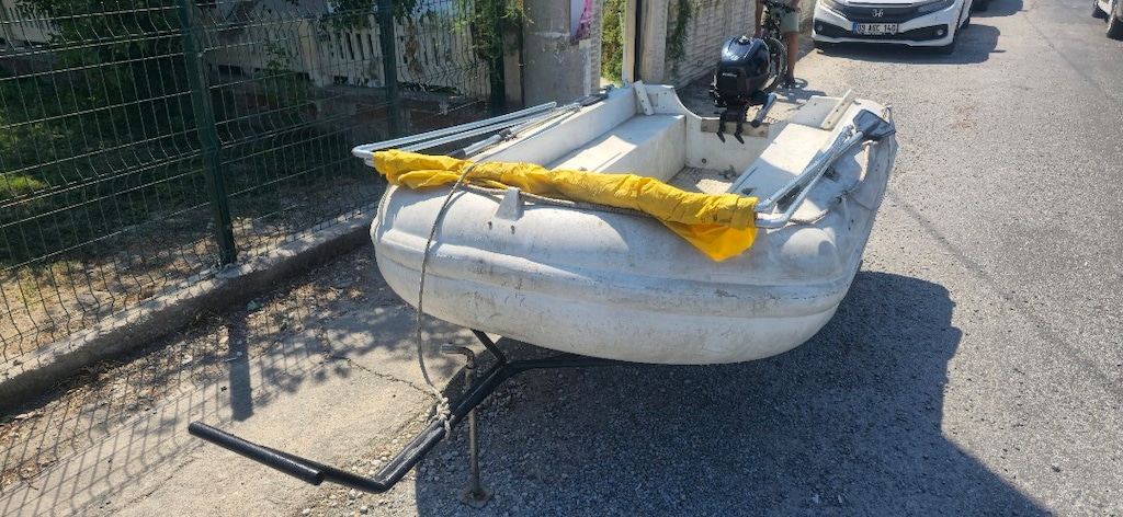 2,49 Fibotek ve 3.5 Hp Tohatsu motor