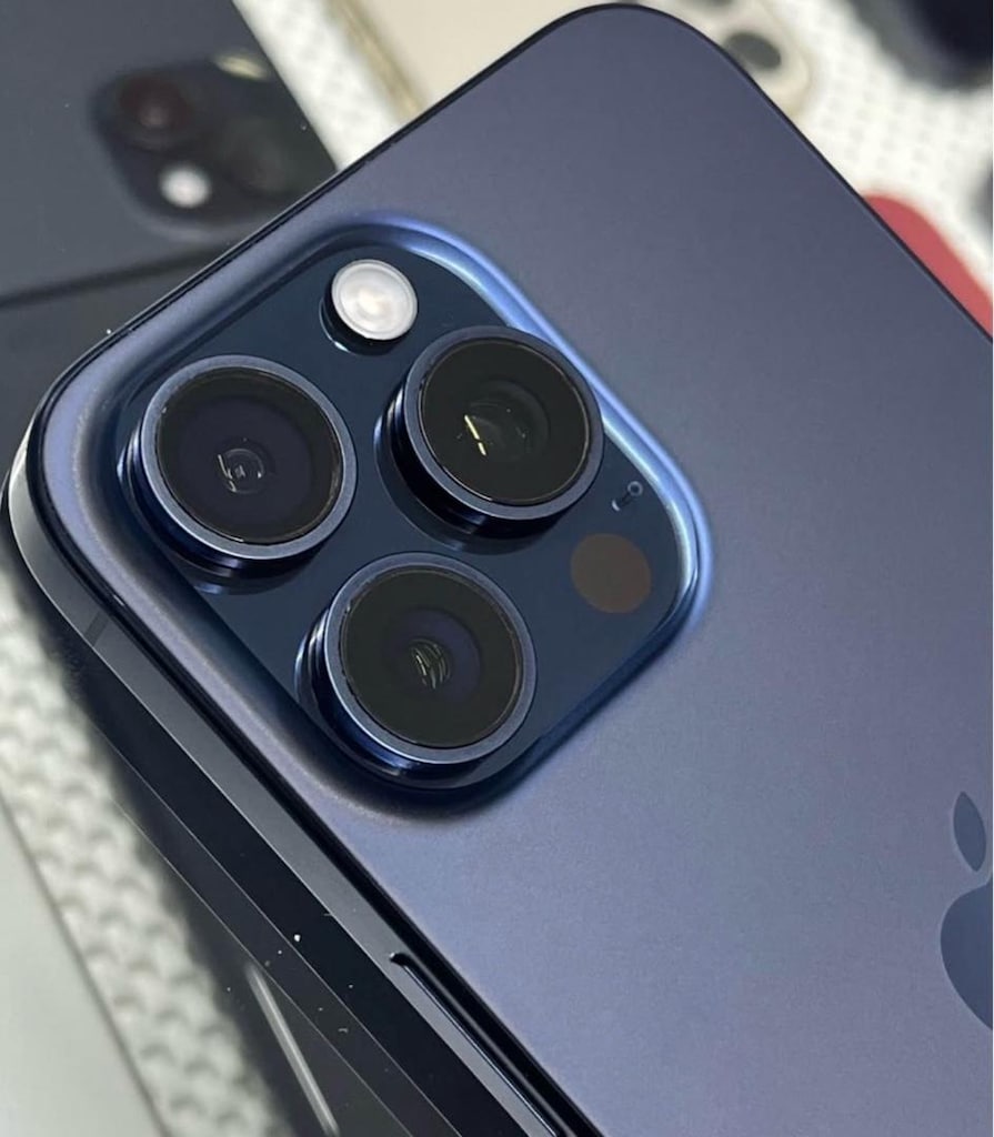 Apple iPhone 15 Pro Max - 7