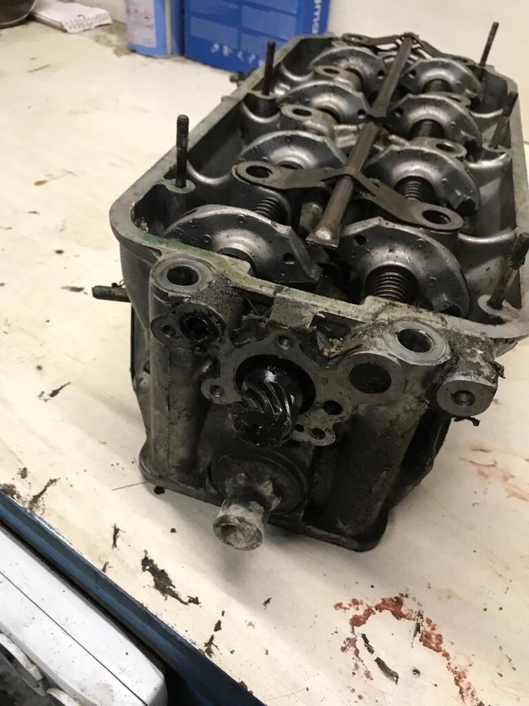 bmw E21 E30 m10 silindir kapağı - 3