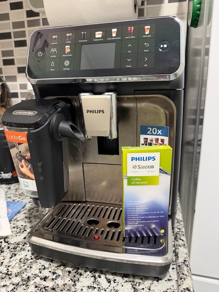 PHILIPS 5500 Series - 2