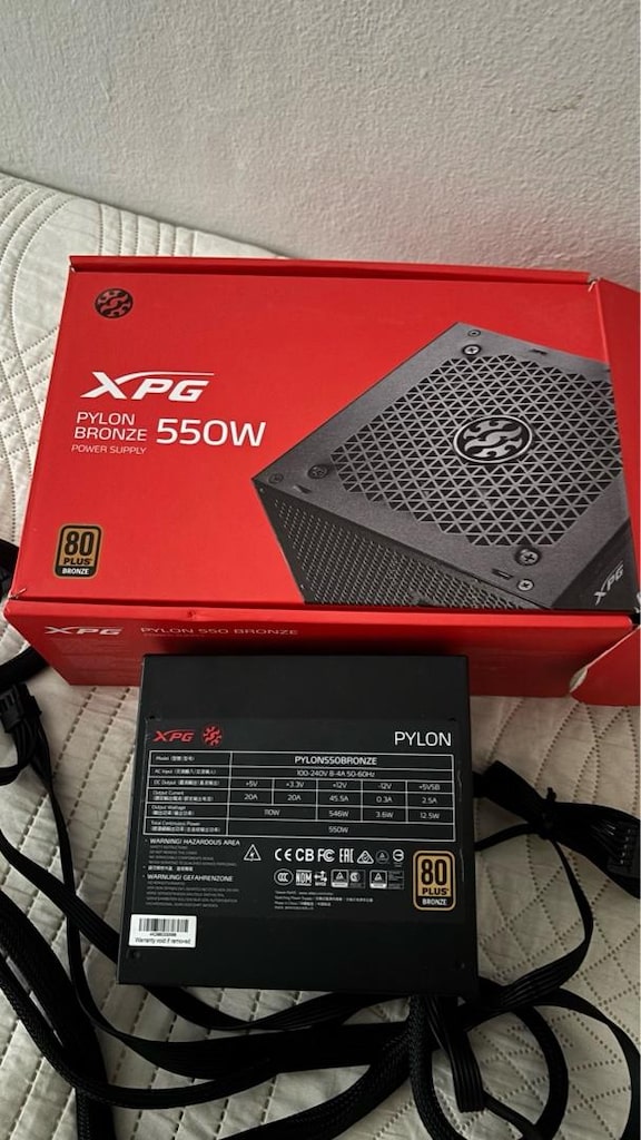 XPG Pylon 550W 80+ Bronze PSU (Güç Kaynağı)