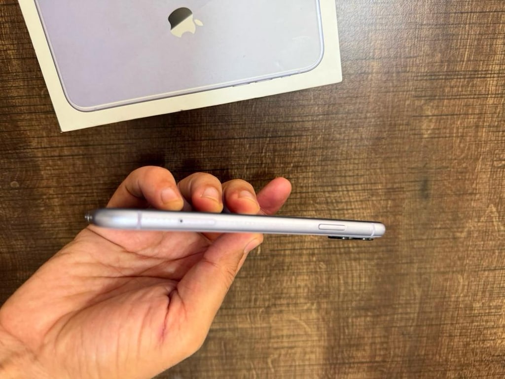 İPHONE 11 64 GB - 7