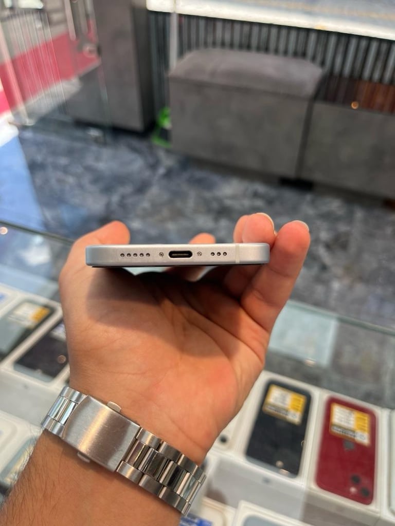 İPHONE 15 - 4
