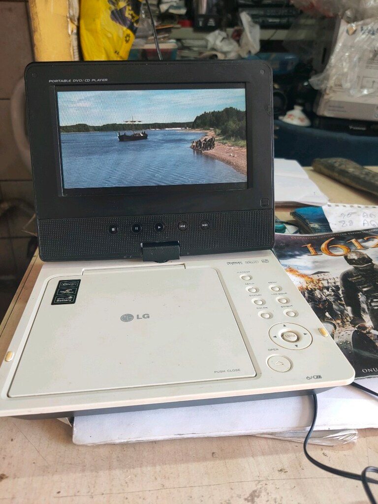 LG,mini DVD çalar ve film oynatıcı - 2