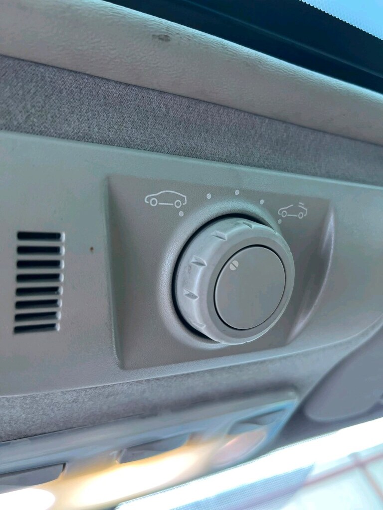 Renault Grand Scenic - 10