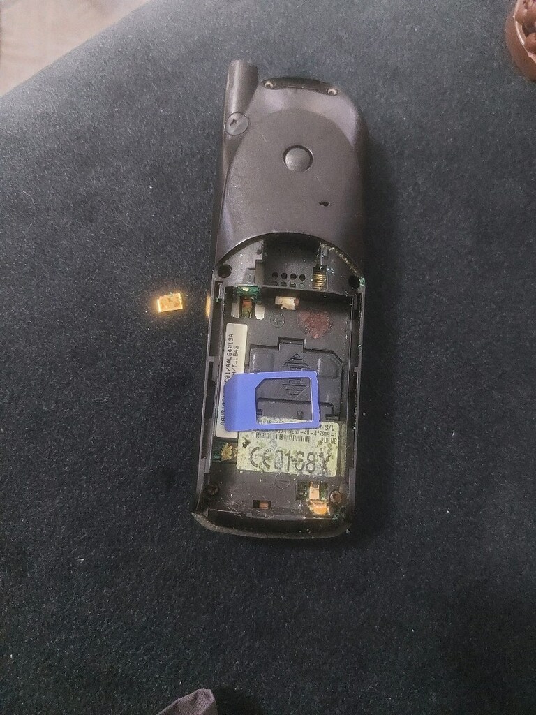 Motorola tuşlu cep telefonu. pili bitik - 2