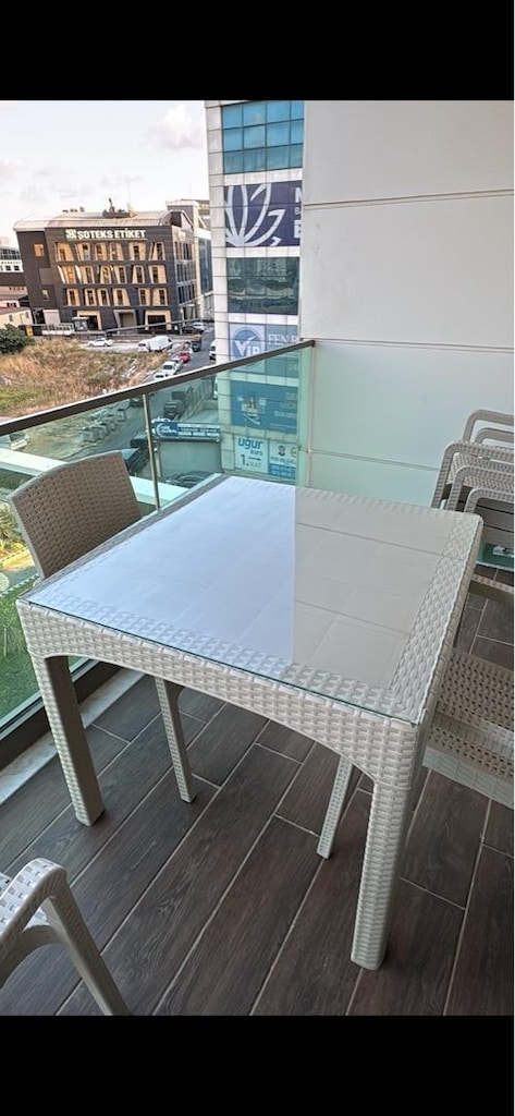 Balkon Masa Sandalye Takımı