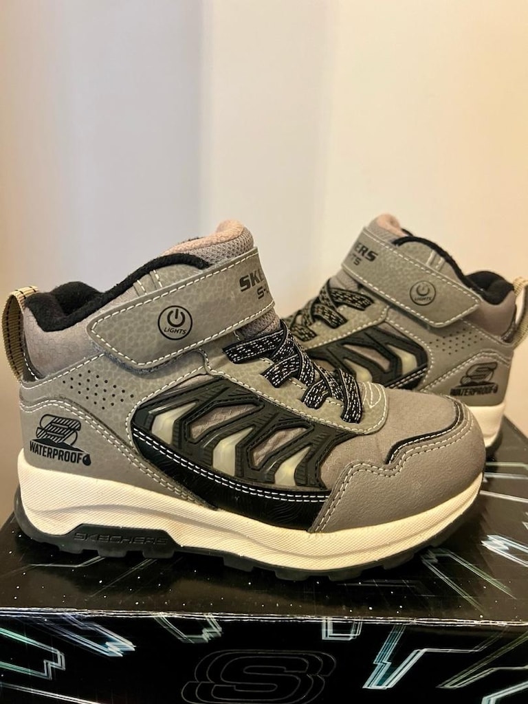 skechers bot 27.5 - 4