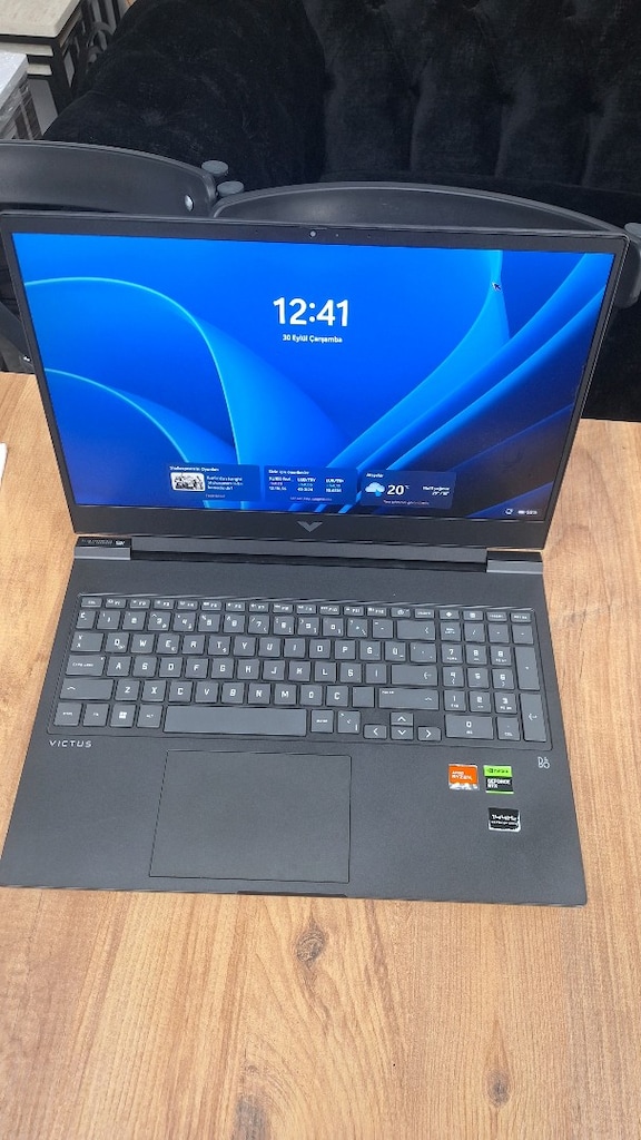 HP Victus 16 Gaming Laptop Ryzen 5 7640HS 16GB RAM 512GB - 2