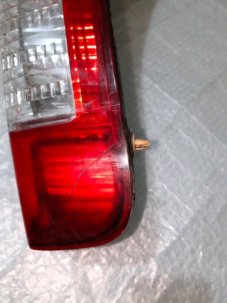 Honda crv 2005 2006 sağ arka stop orjinal sökme çok ufak bi çatlağı va - 8