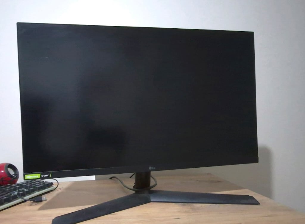 Oyuncu Seti! RX 6600 XT + R5 5500 Kasa & LG 27" 144Hz IPS Monitör
