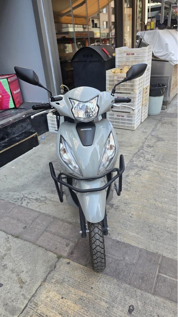 Honda dio - 3