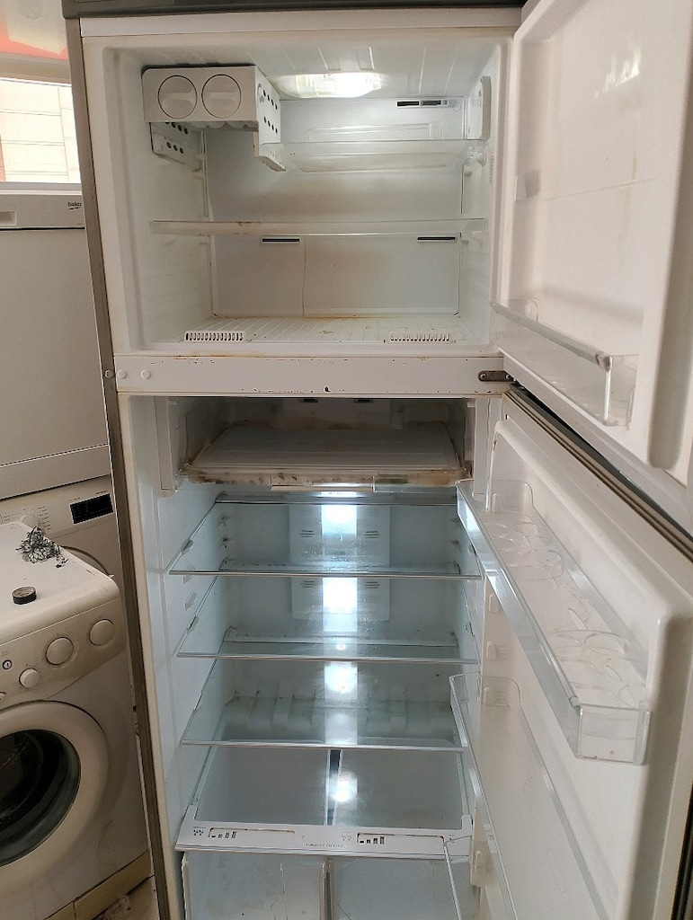 Ariston Hotpoint nofros buzdolabı nakliye kurulum dağil sorunsuz - 7