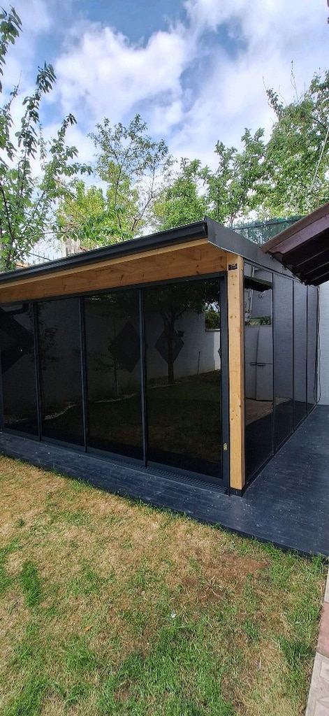 TERAS KAPATMA AHŞAP VE ÇELİK MODERN TASARIMLAR - 14