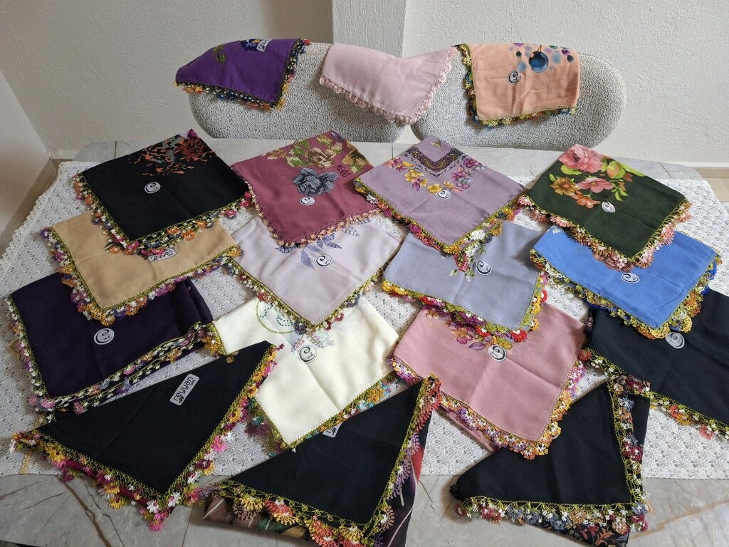 günlerce özenle işlenen elişi iğne oyalı yazmalarım satılıktır.. - 2