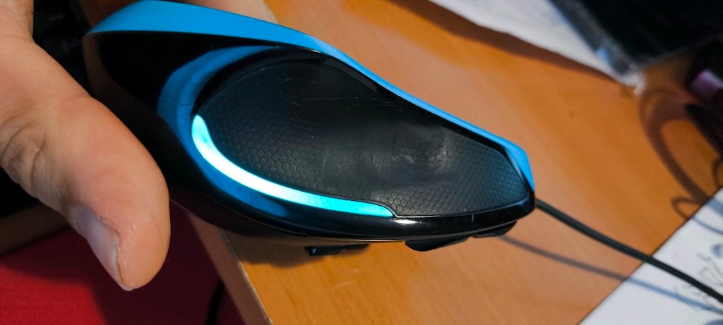 Logitech G300s kablolu optik oyuncu faresidir. - 4