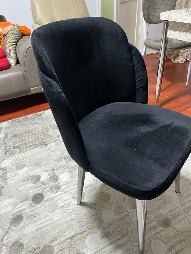 6 adet yemek masası sandalyesi. - 4