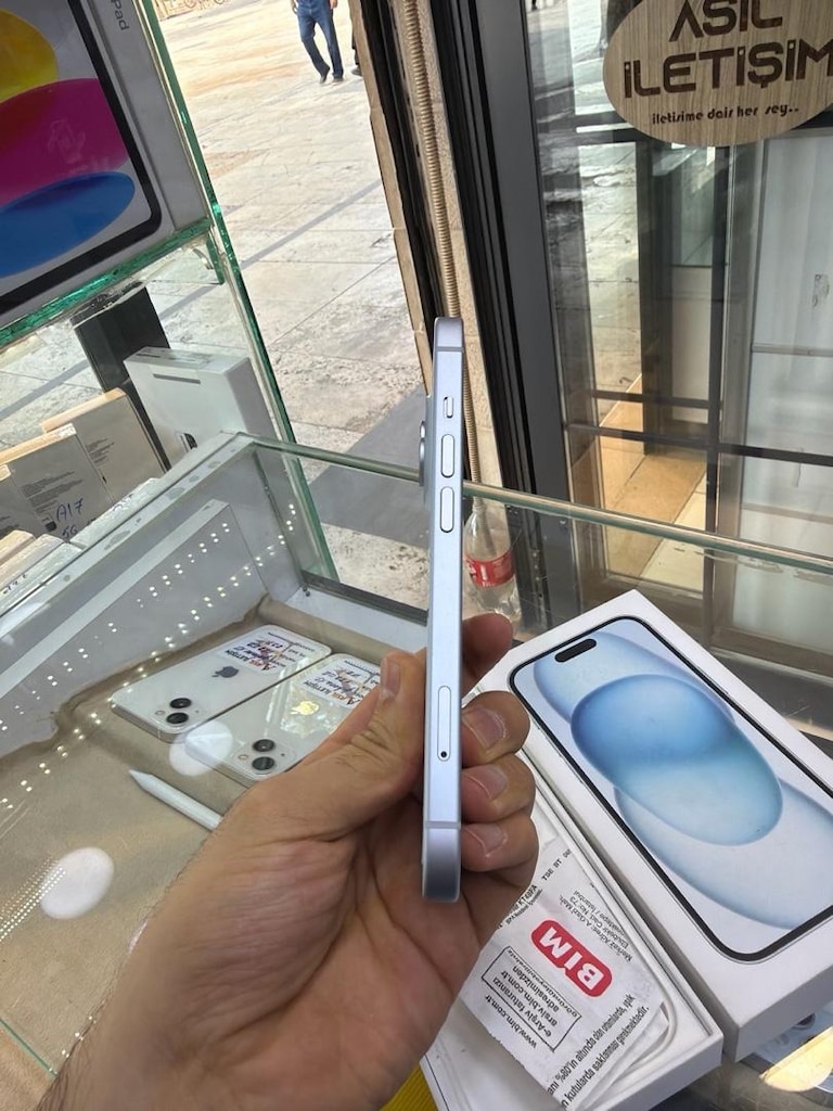 iPhone 15 128Gb - 2
