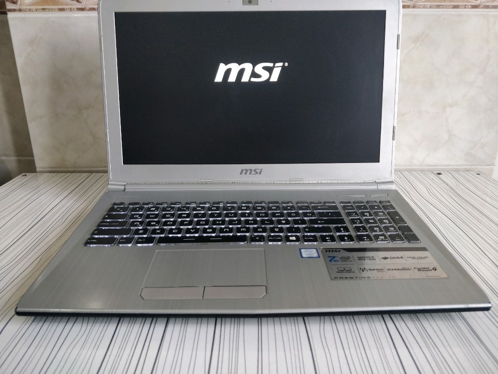 MSI prestige gaming oyuncu laptop SSD ve HDD var - 14