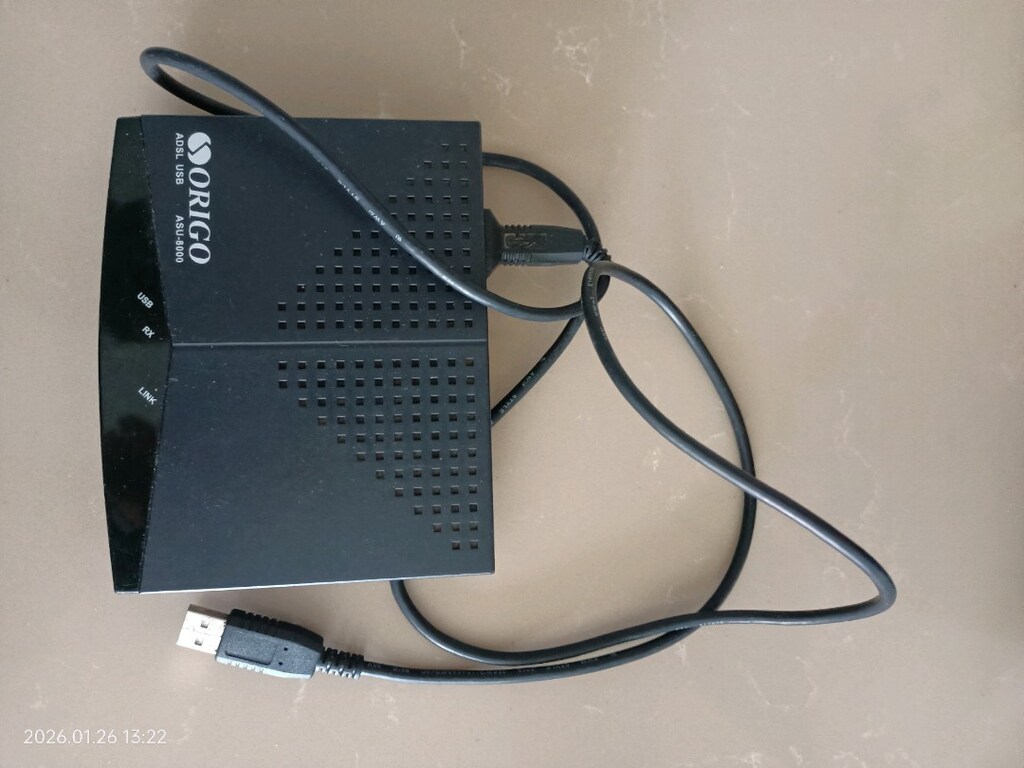 ESKİ VE YENİ CEP TELEFON ŞARJ ÇİHAZLARI VE KULAKLIKLA - 15