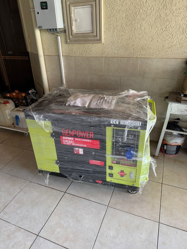 İHTİYAÇ FAZLASI SIFIRDAN FARKSIZ GENPOWER 12KW OTOMATİK KABİNLİ - 4