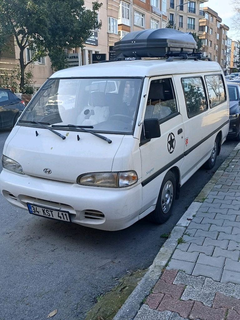 Hyundai H-100