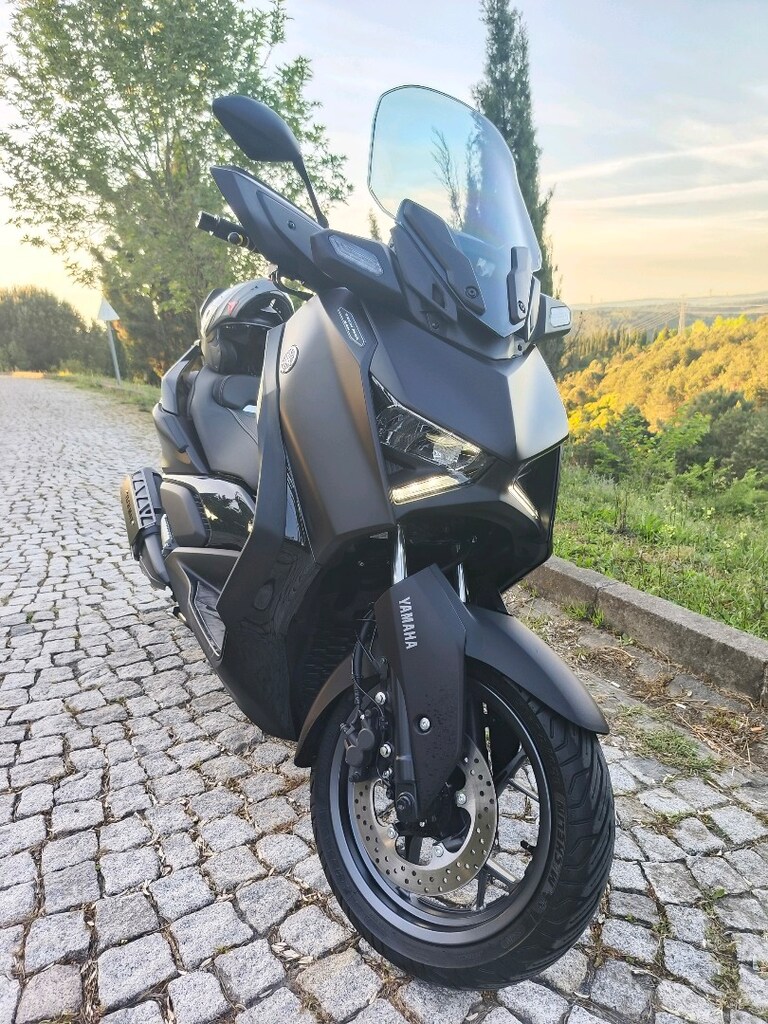 YAMAHA XMAX 300 TECH MAX - 13