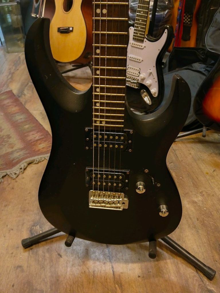 Cort X1 HH Mat siyah cok temiz sorunsuz elektro gitar.. - 2