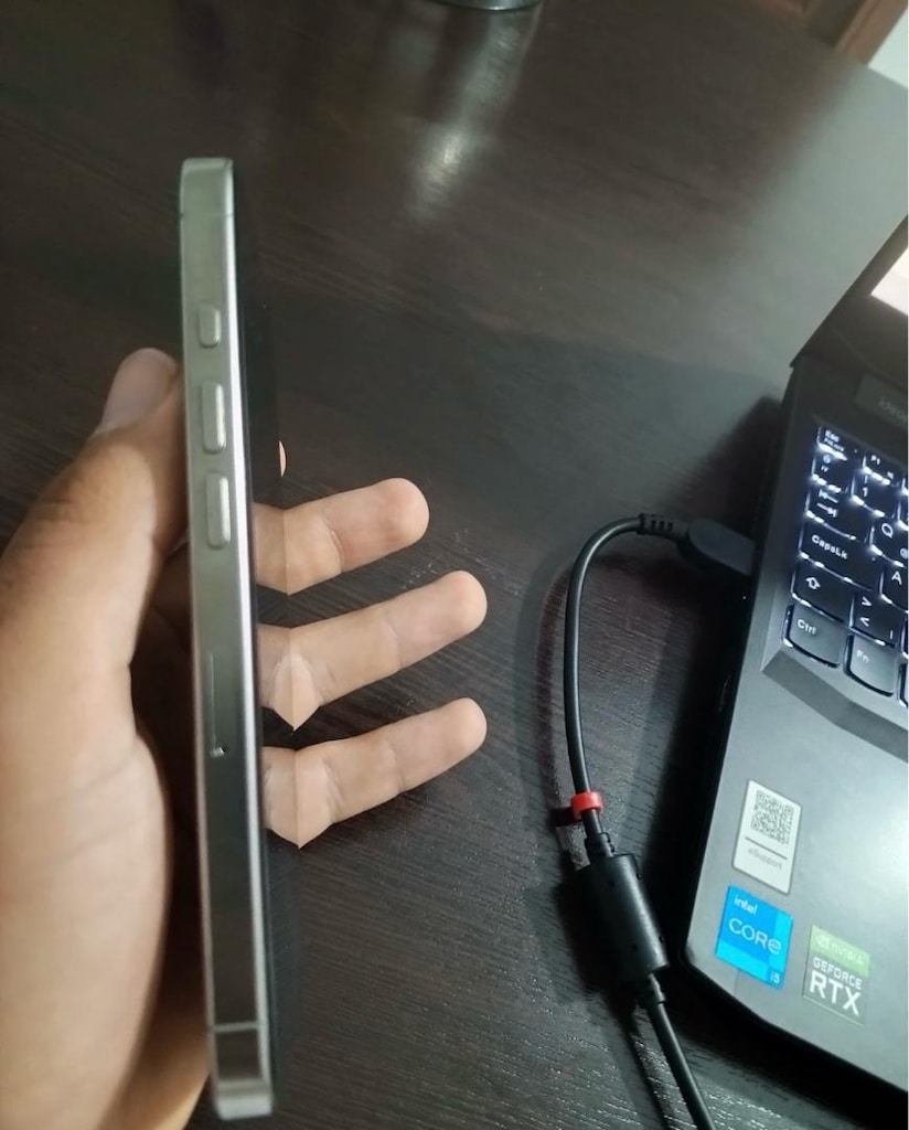 iPhone 16 pro - 2
