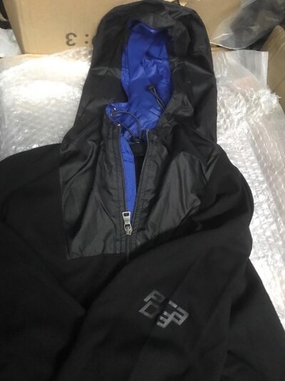 prada marka orjinal şapkalı kapşonlu large xl uyumlu baharlık