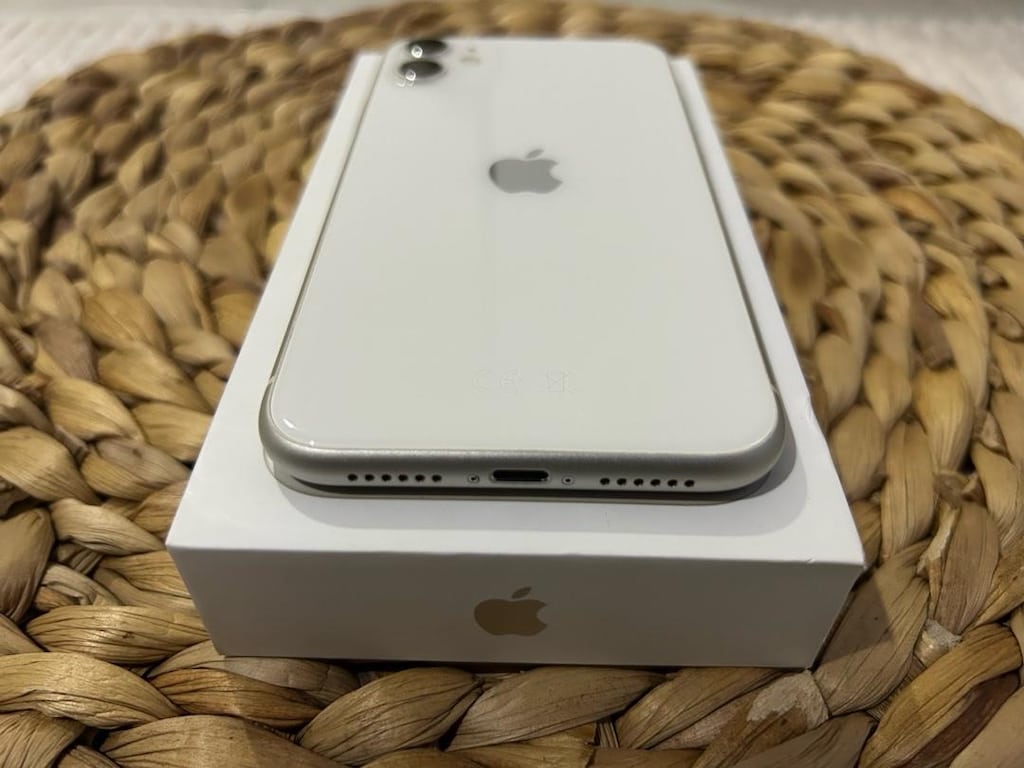 İlk Sahibinden Bayandan İphone 11 128GB - 3