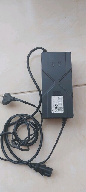 60 v 20 amper akü şarj cihazı