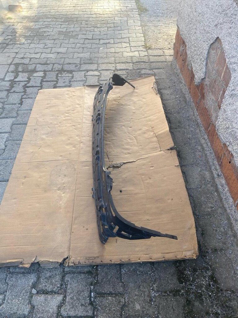 mercedes w220 arka tampon orta braket - 2