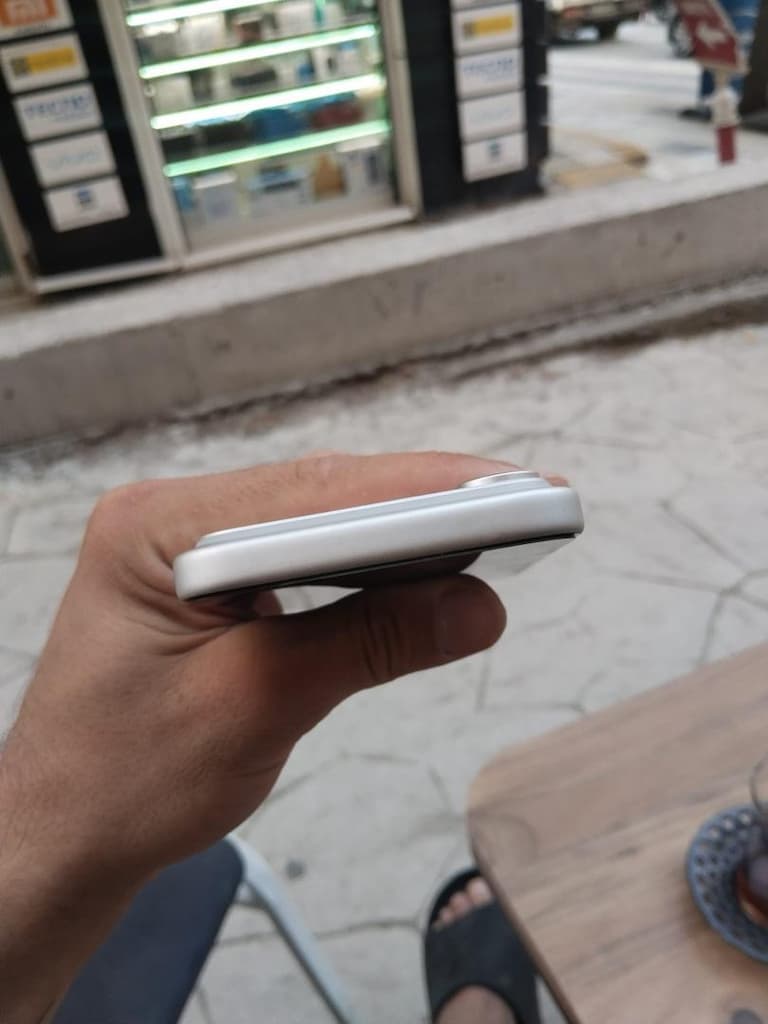 İphone 17 pro max - 4