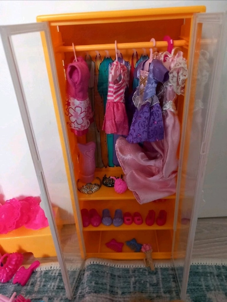 Barbie Yatak ve Dolabı - 6