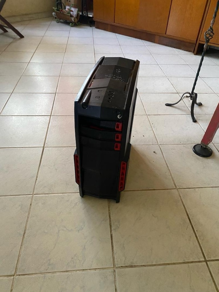 temiz gaming kasa ve monitör - 6