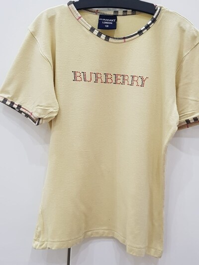 BURBERRY London 5-6 ya? k?z çocuk penye k?sa kol ti?ört.